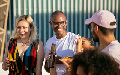 How to start a conversation: 15 charming strategies