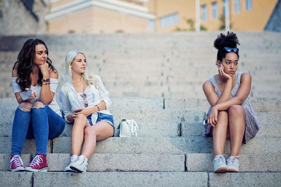 why doesn't anyone like me why doesnt anyone like me or want to talk to me